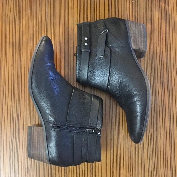 boylan dawn ankle boot